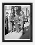 Motstandsfolk Møter britisk major mai 1945 - SKANDINAVER